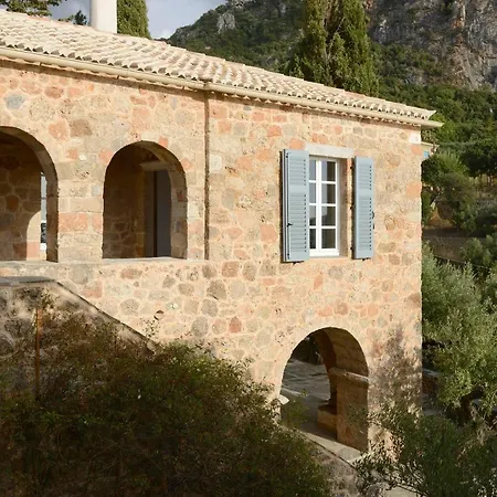 Alojamento de Acomodação e Pequeno-almoço Patrick & Joan Leigh Fermor House Kardamyli