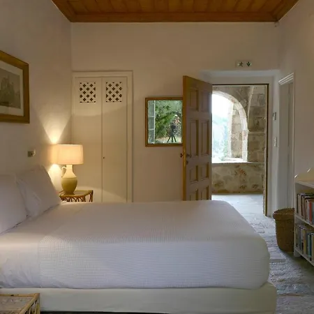 Patrick & Joan Leigh Fermor House * Kardamyli