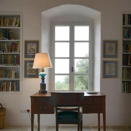 ベッド・アンド・ブレックファスト Patrick & Joan Leigh Fermor House カルダミリ