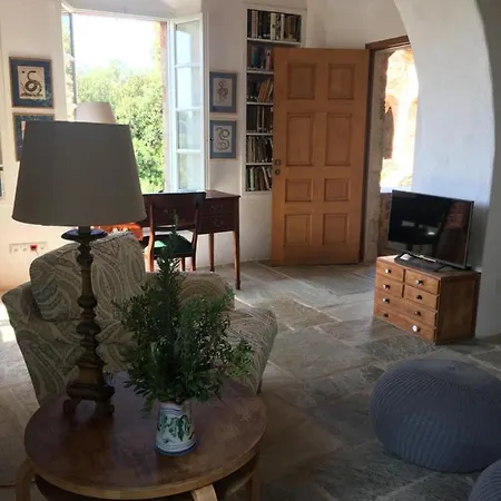 Patrick & Joan Leigh Fermor House カルダミリ