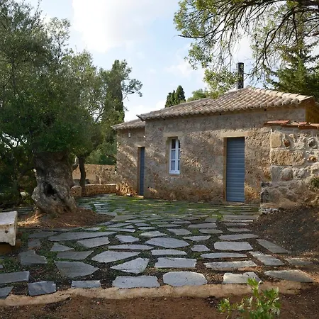 ベッド・アンド・ブレックファスト Patrick & Joan Leigh Fermor House