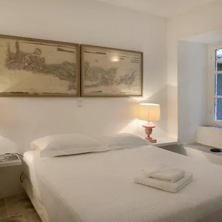 Patrick & Joan Leigh Fermor House カルダミリ